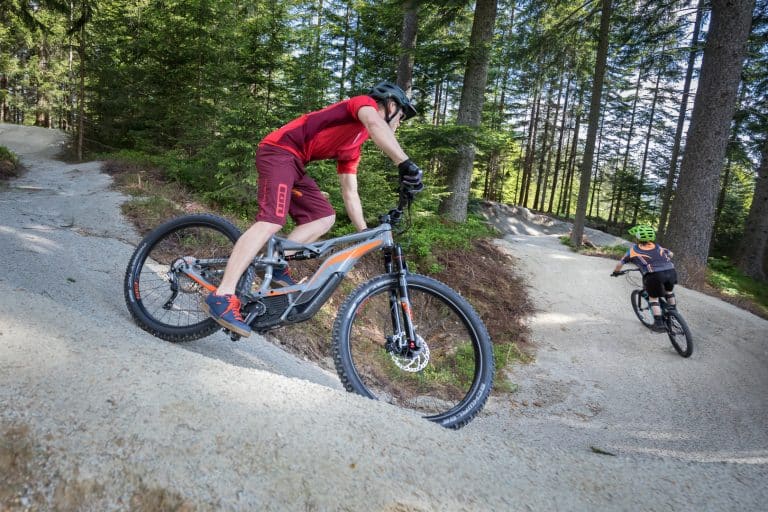 Mehr über den Artikel erfahren MOUNTAIN BIKING